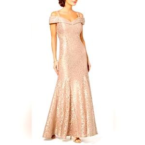 Women’s R&M Richards off the shoulder lace gown